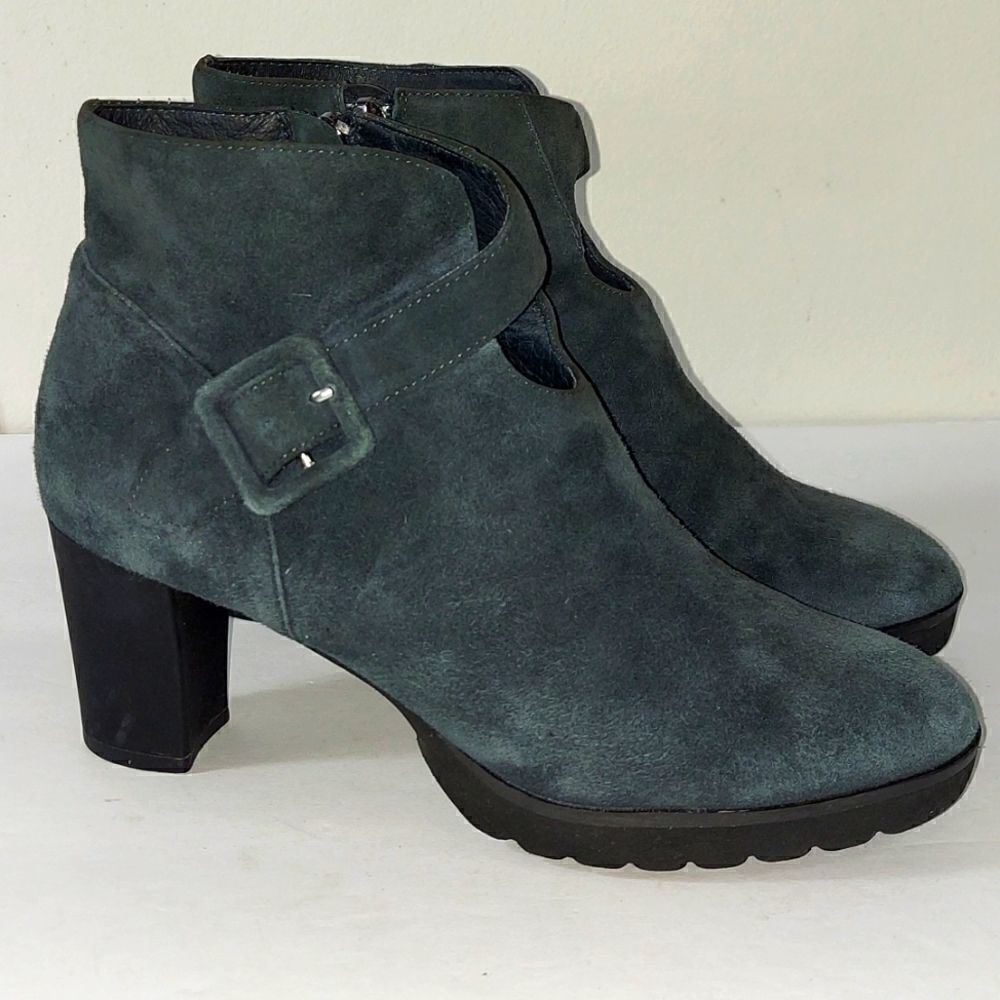 Sacha London Gray Suede Heeled Ankle Boots Sz 6